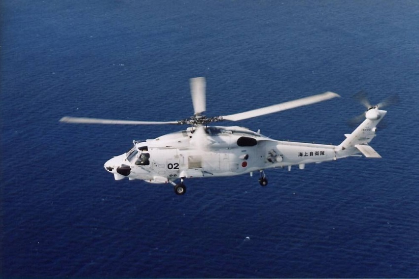 2 Helikopter Militer Jepang Jatuh ke Laut, 1 Orang Tewas, 7 Hilang