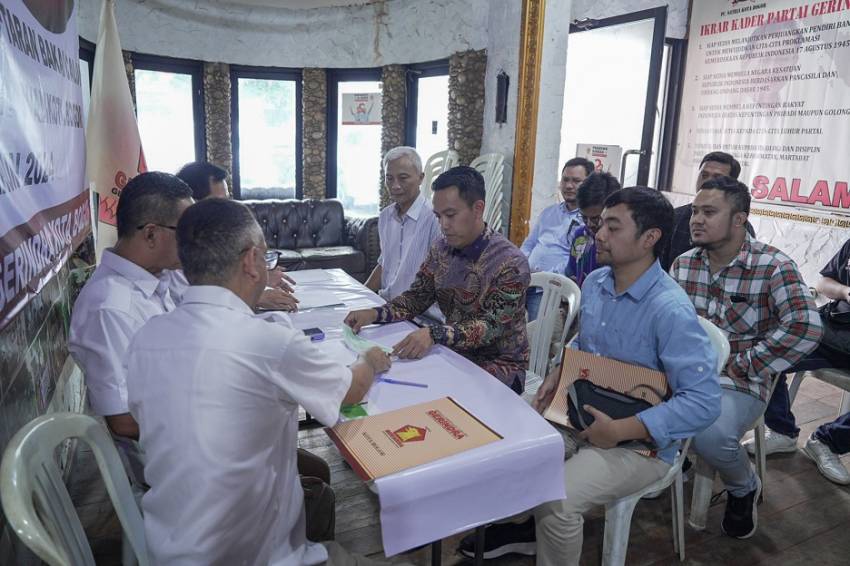 Sendi Fardiansyah Resmi Daftar Calon Wali Kota Bogor ke Partai Gerindra
